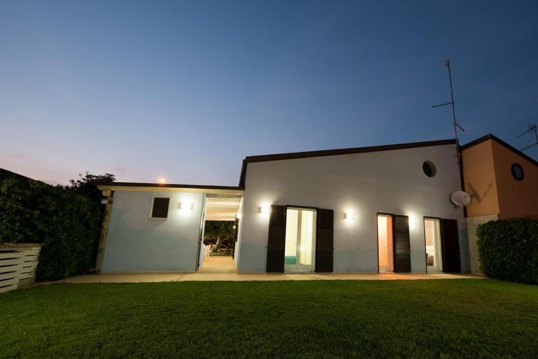 Villa Relax & Comfort Pozzallo Bagian luar foto